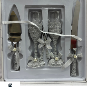 knife & Glasses Set
