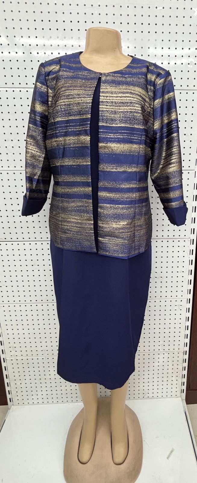 Elegant dress for women